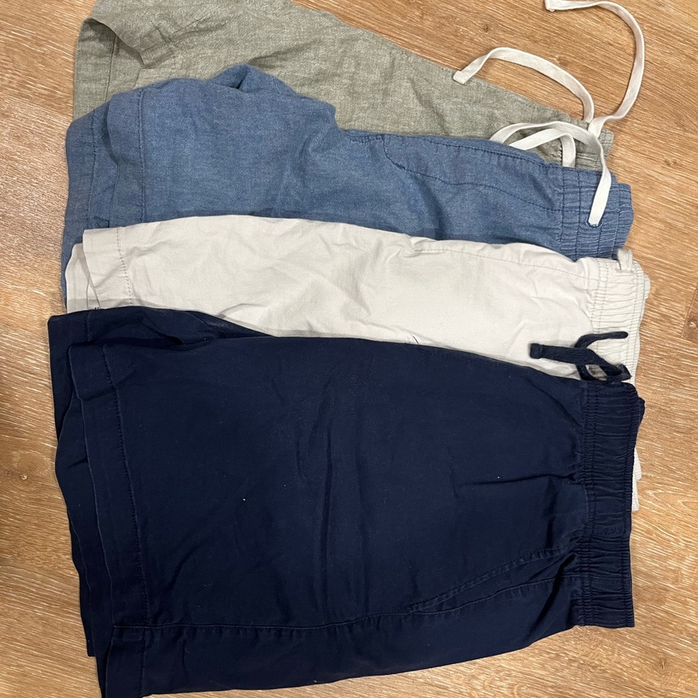 Old Navy Men's Shorts Set - Navy, Blue, Heather Green, and Cream